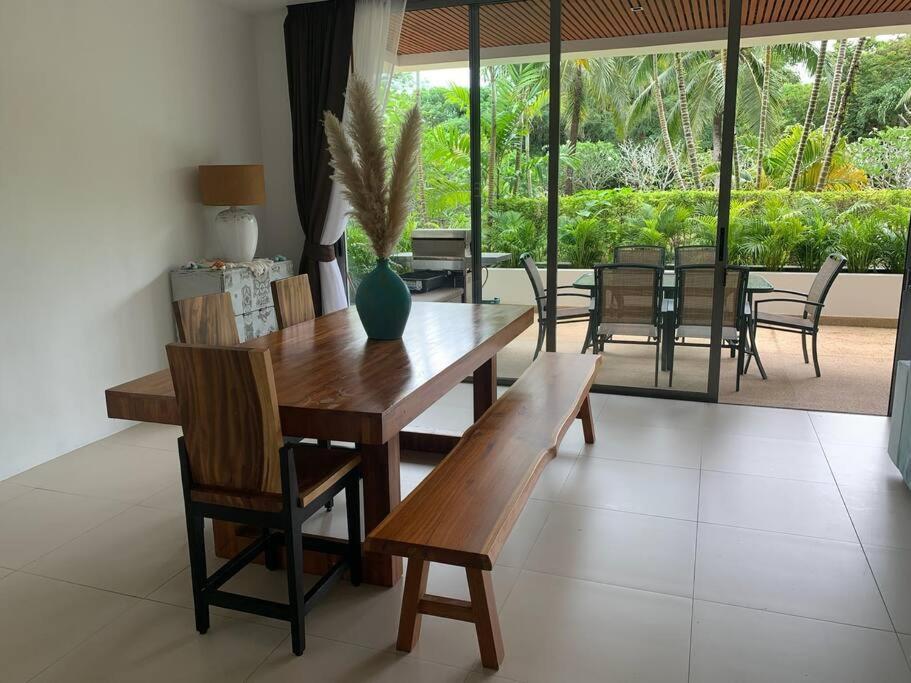 Stylish Apartment 5 Minutes Walk From Layan Beach Phuket Exterior photo